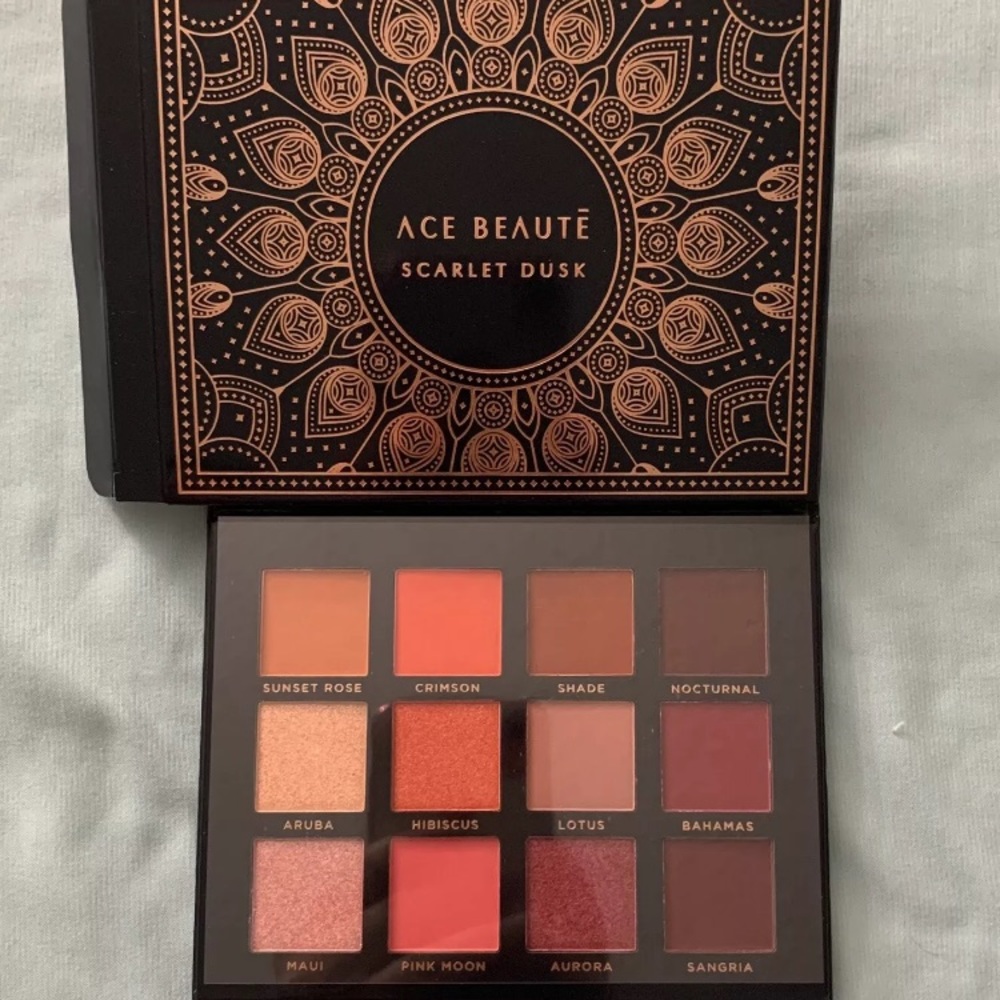 Ace Beaute Scarlet Dusk Eyeshadow Palette BNIB